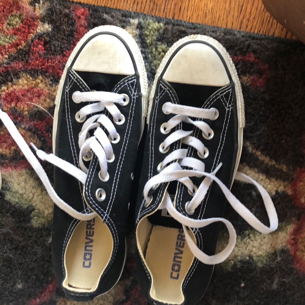 Black converse